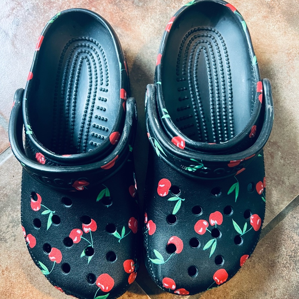 COPY - Crocs Cherry Print